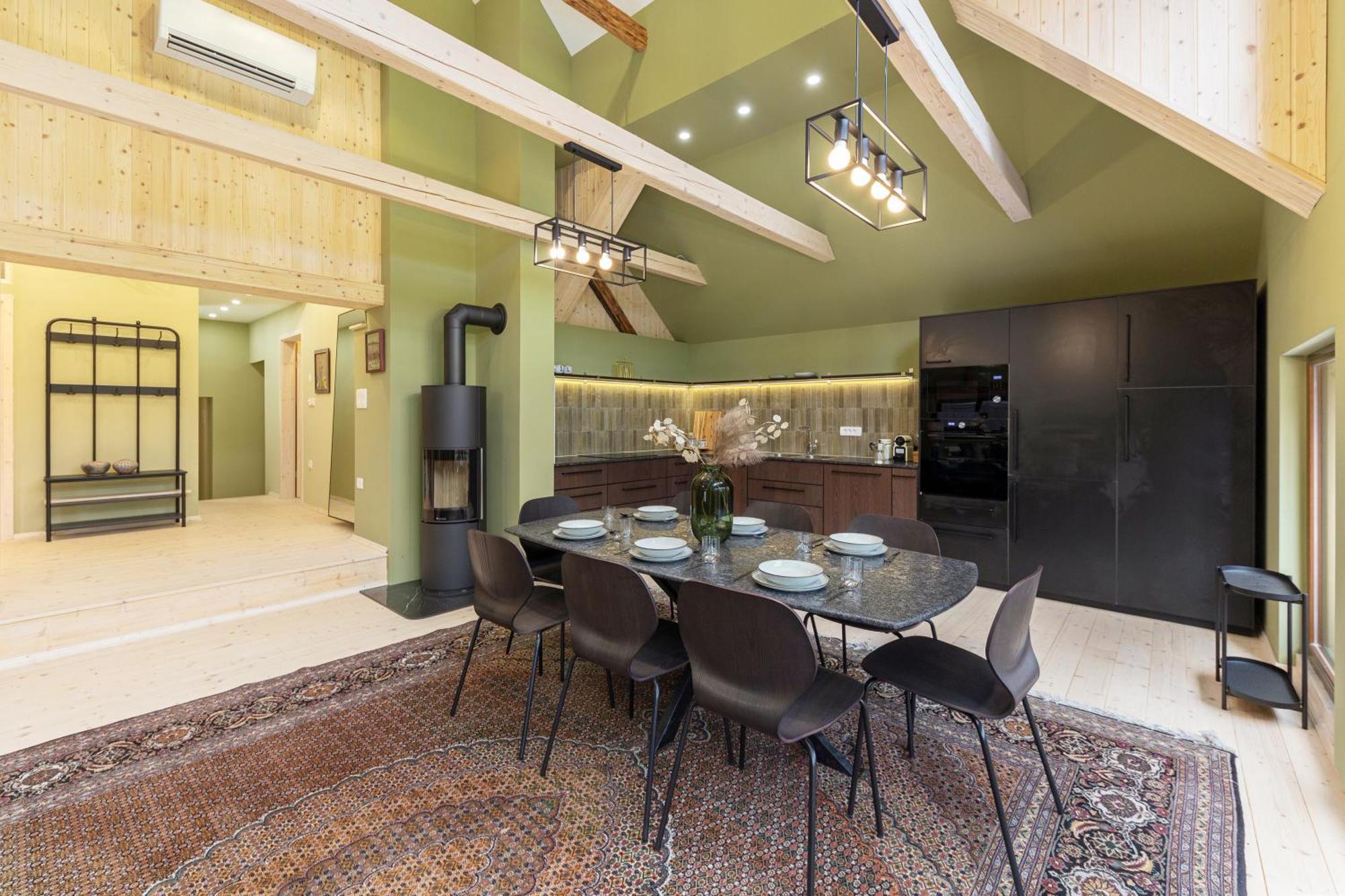 Farmhouse Chalet Apartments 班斯卡比斯特里察 外观 照片